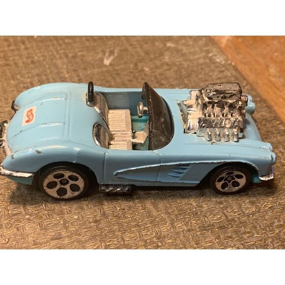 Hot Wheels Lot Of 6 Ferrari/Fire Crew/Corvette/Tacoma/El Camino/Ford coupe - Picture 9 of 16